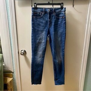 Gap True Skinny Dark Wash Jeans Size 28